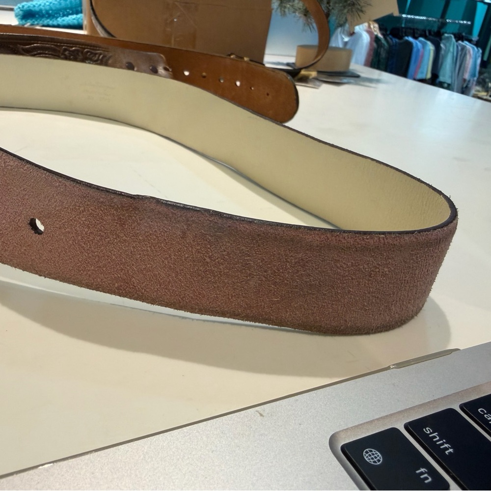 Salvatore Ferragamo Suede & Leather Belt - Picture 5 of 8